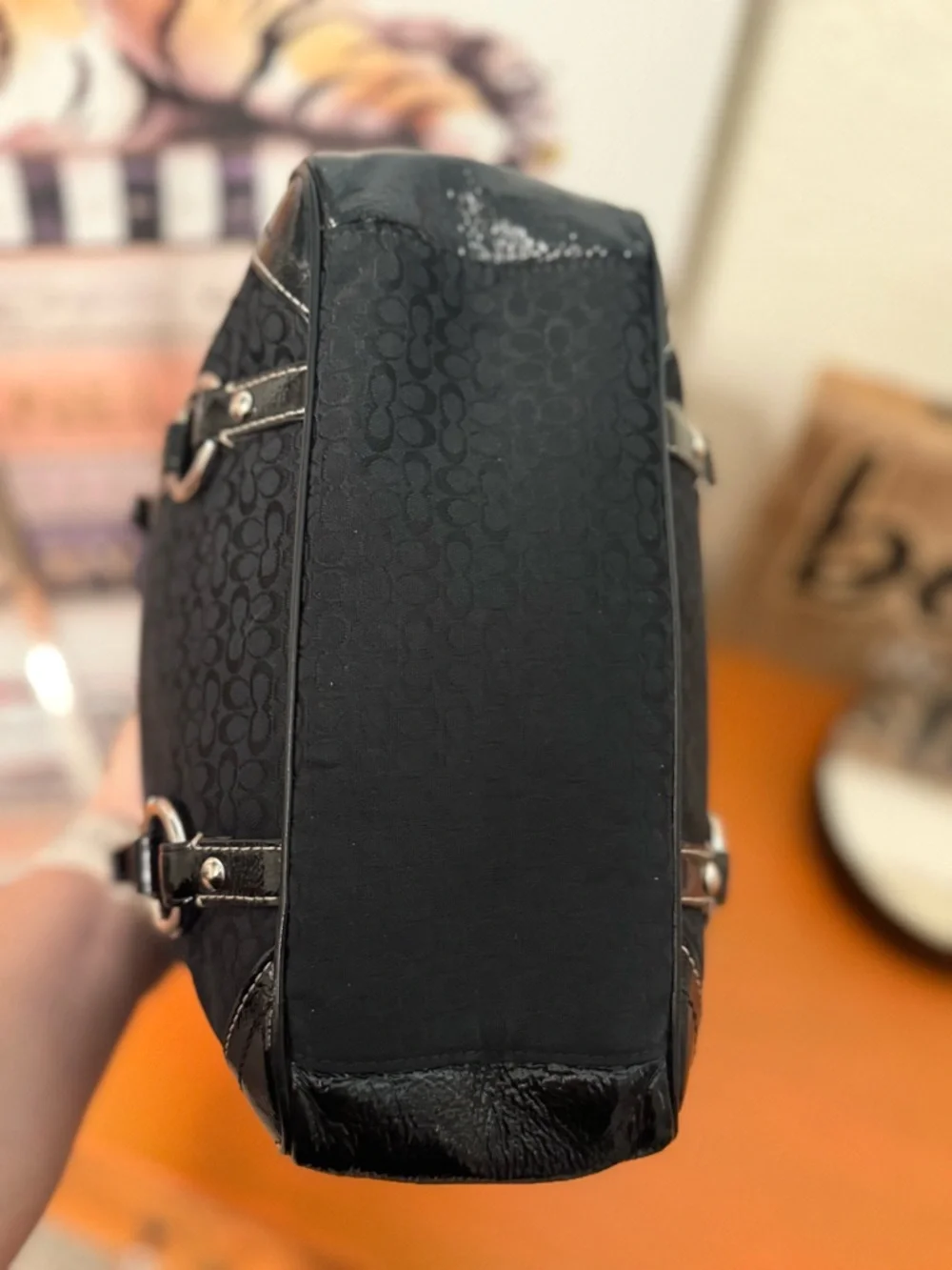 Coach Black Signature Gallery Jacquard Tote EUC - Picture 10 of 13